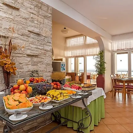 Savudrija Apartments Otel