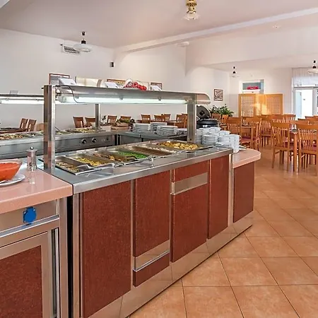 Savudrija Apartments 3*