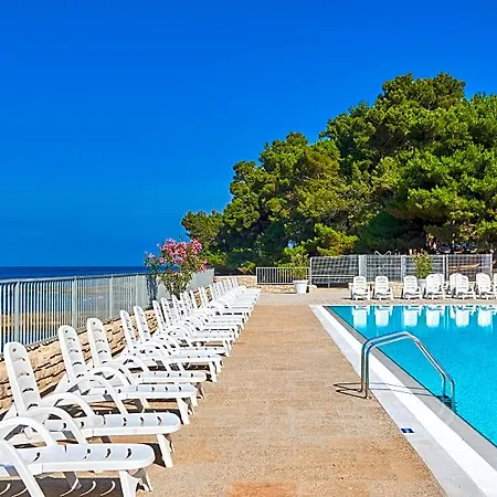 Savudrija Apartments 3*