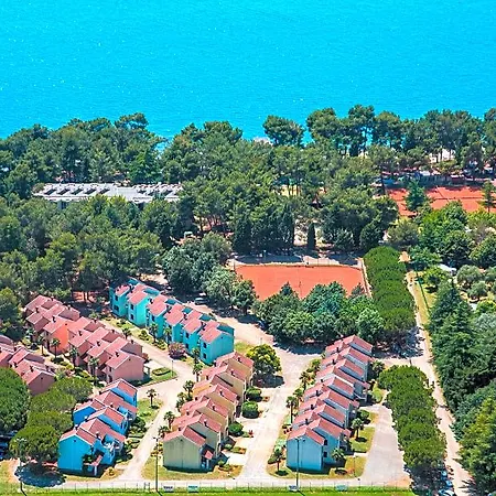 Savudrija Apartments Otel 3*